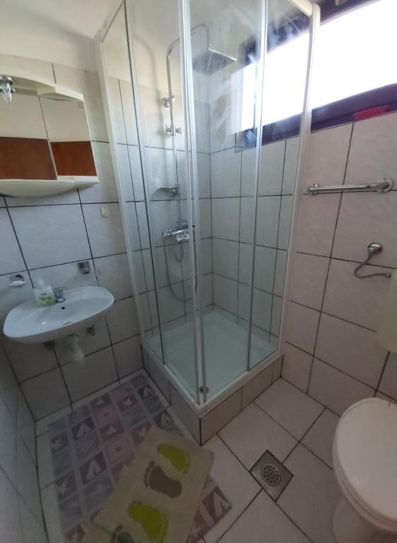 Apartmani Svitlana Sukošan المظهر الخارجي الصورة