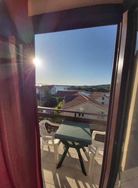 Apartmani Svitlana Sukošan المظهر الخارجي الصورة